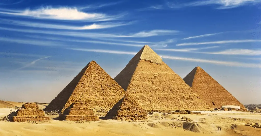 Datos sobre las pirámides antiguas para niños.