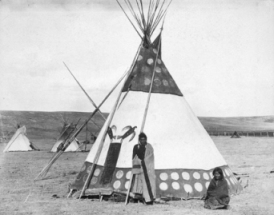 Historia de los nativos americanos para niños: las casas tipi, longhouse y pueblo