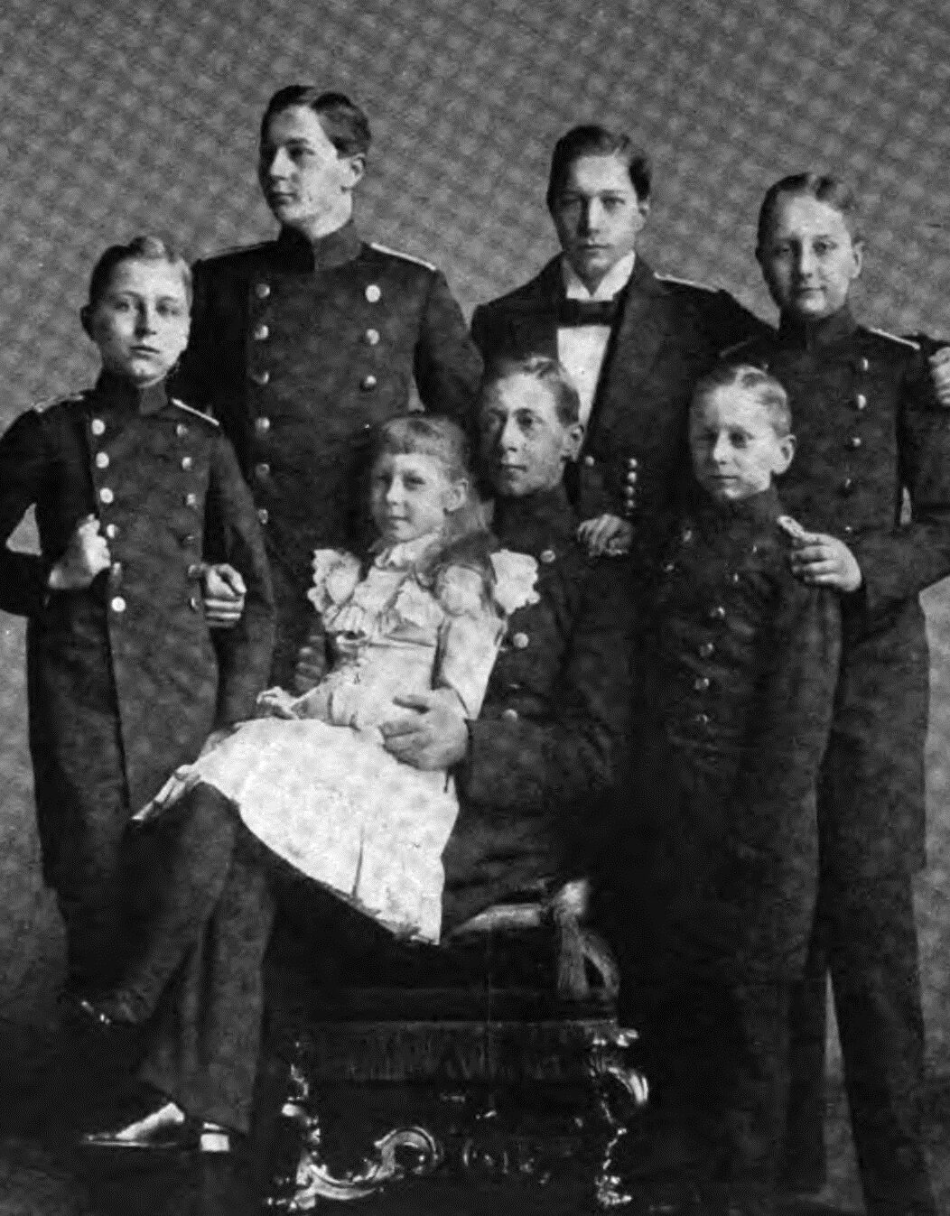 Archivo:Los niños de Guillermo II de Alemania.jpg - Wikimedia Commons