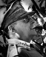 Biografía para niños: Douglas MacArthur