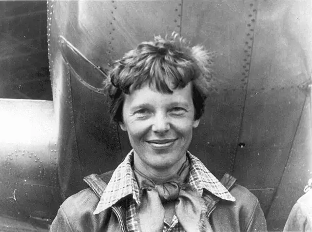 Datos de Amelia Earhart para niños