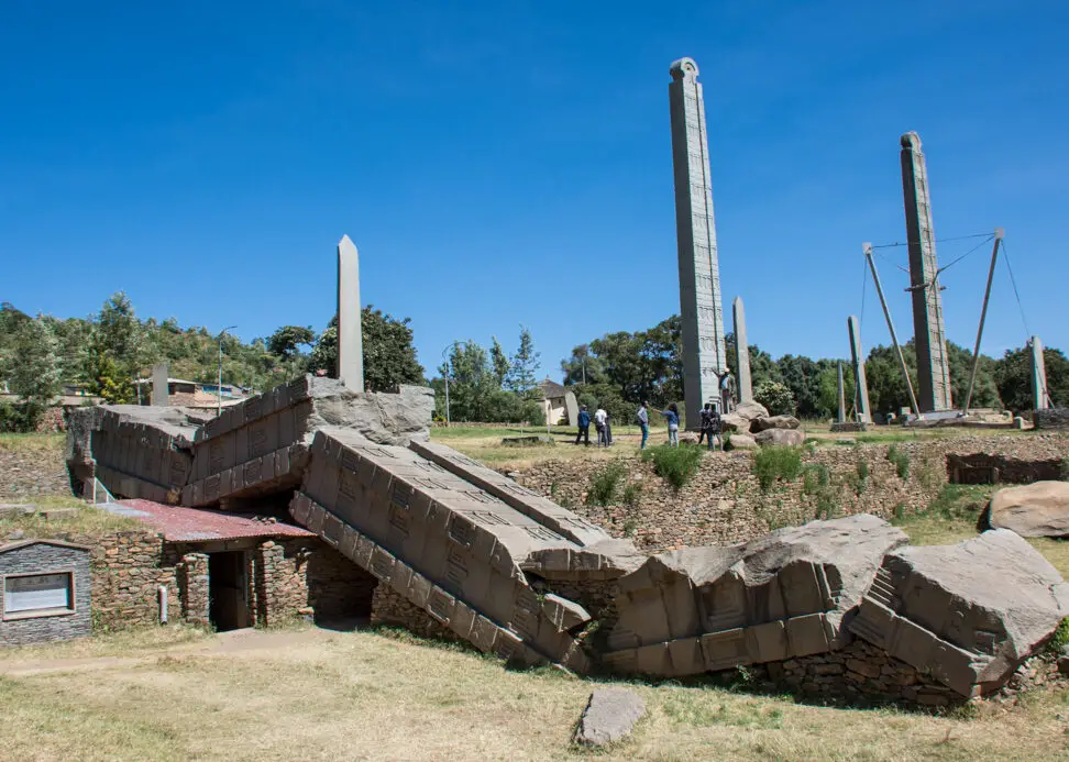 Reliquias y leyendas en la antigua ciudad de Aksum, Etiopía