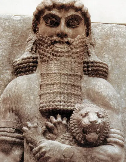 Una antigua tablilla de arcilla ofrece información sobre la epopeya de Gilgamesh...